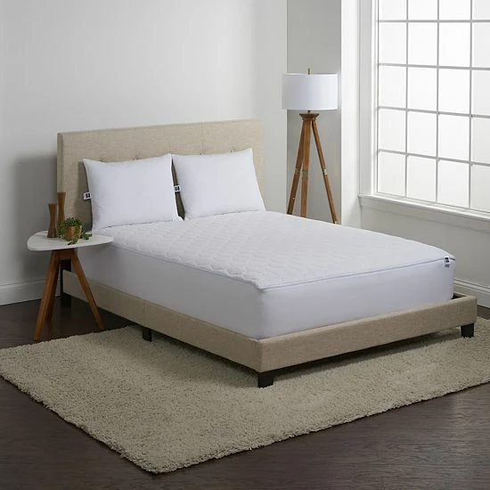 The Big One® Antimicrobial Zip 'N Wash Mattress Pad 2 The Big One® Antimicrobial Zip 'N Wash Mattress Pad - Image 2