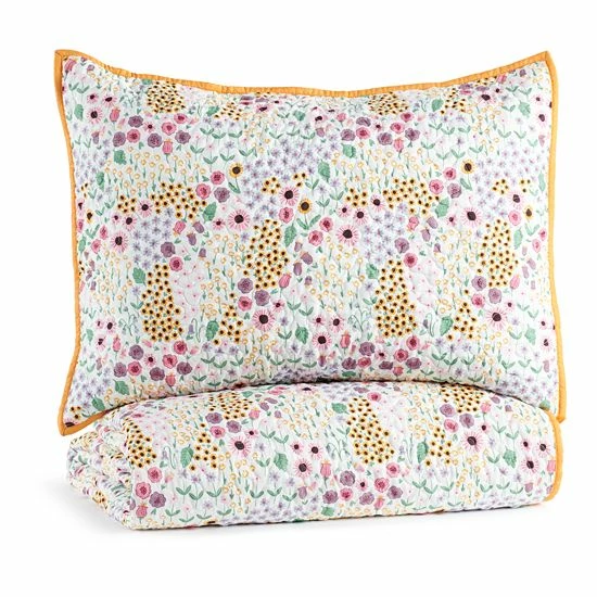 The Big One Kids™ Lilith Garden Quilt Set With Shams 3 The Big One Kids™ Lilith Garden Quilt Set With Shams - Image 3